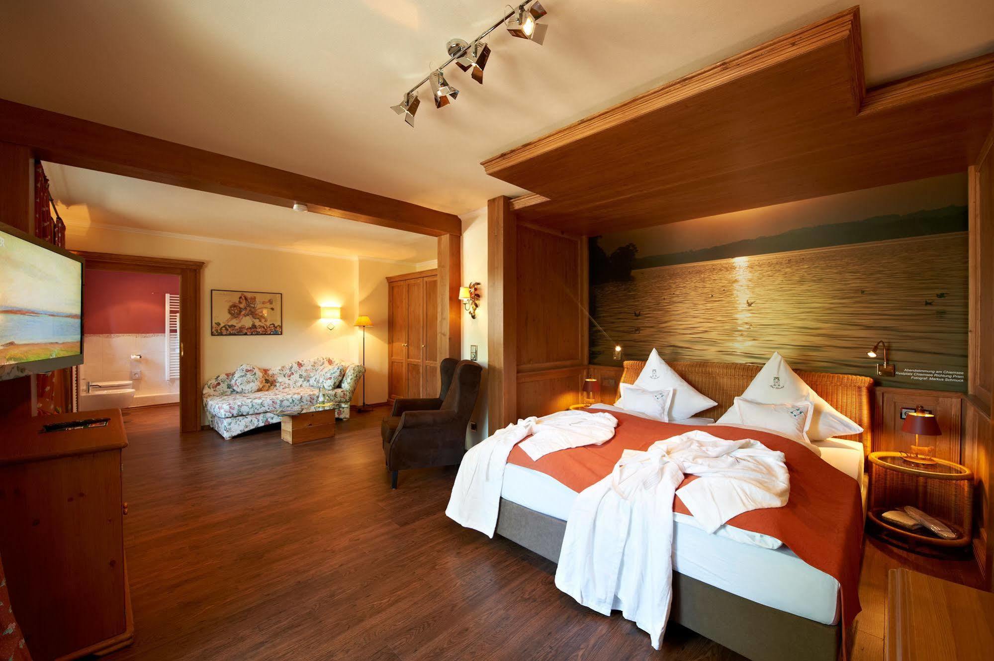 Garden-Hotel Reinhart Prien am Chiemsee Eksteriør bilde